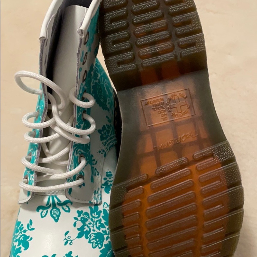 🔥🌟SUPER RARE🌟🔥Dr Martens with Teal Flocked - Picture 2 of 6